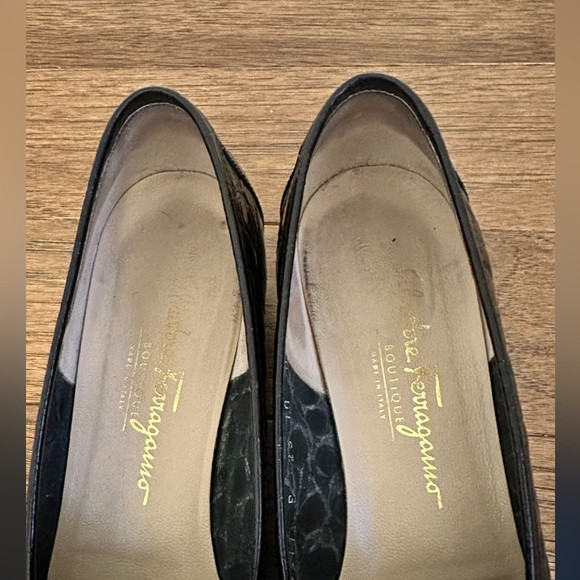 Salvatore Ferragamo | Black Crocodile Pattern Loafers - Picture 7 of 13